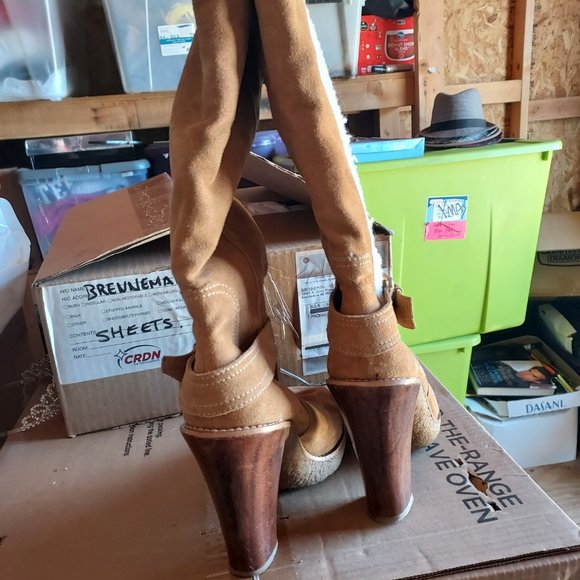 Suede sheep lined boots Michael kors size 8 - Picture 5 of 6